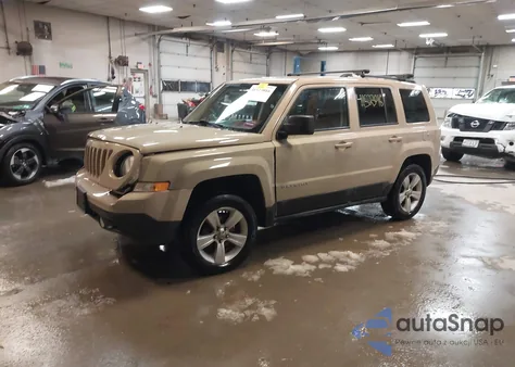 2017 Jeep Patriot Latitude 4X4 из США, поврежденный, VIN 1C4NJRFB1HD153619
